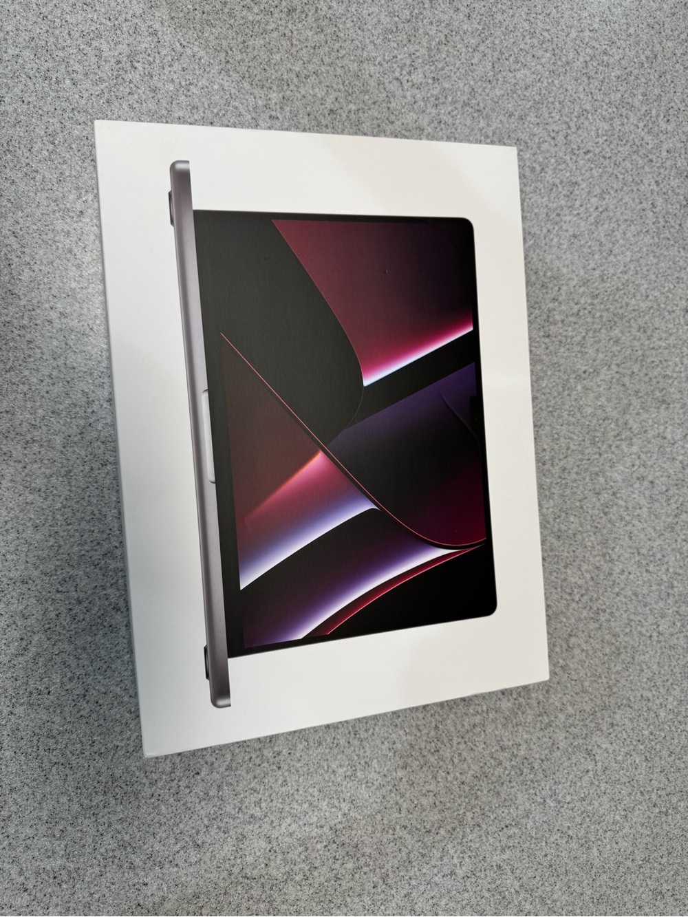 2022  14-inch MacBook Pro with Apple M2 chip - Model A2779 box, stickers, & book